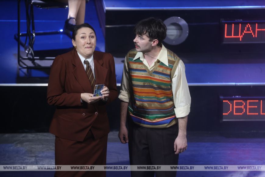 Брестский академический театр драмы представил премьеру Мудромер