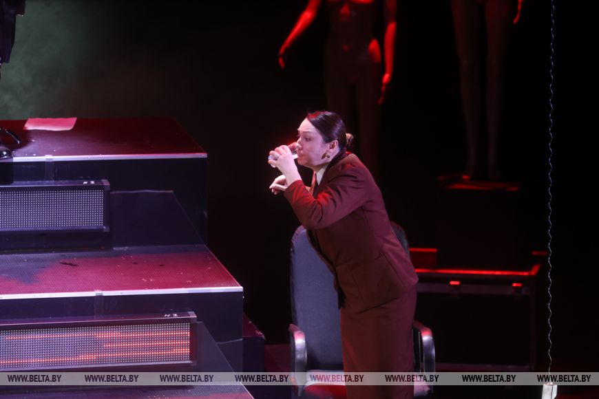 Брестский академический театр драмы представил премьеру Мудромер