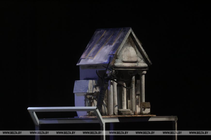 В Брестском театре кукол состоялась премьера «Дядюшкин сон»