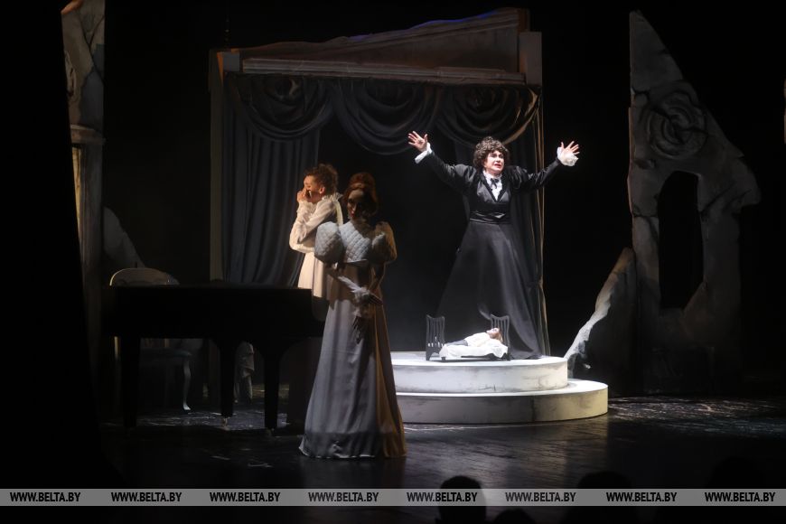 В Брестском театре кукол состоялась премьера «Дядюшкин сон»