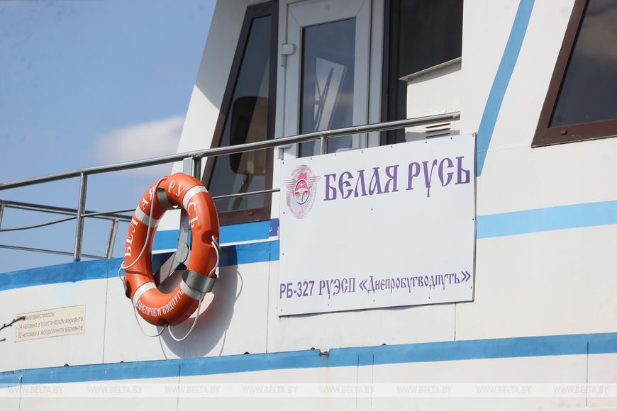 Круизный теплоход Белая Русь будет курсировать до второй декады октября