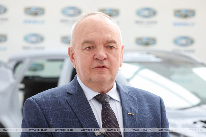 БЕЛДЖИ в апреле представит усовершенствованную модель авто, получившего Госзнак качества