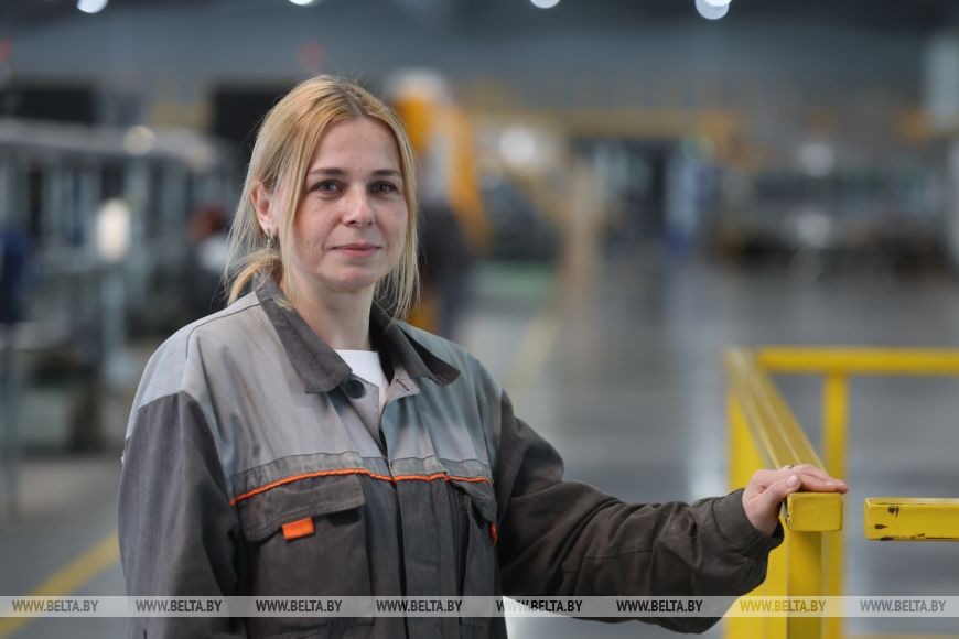 как хрупкая женщина из