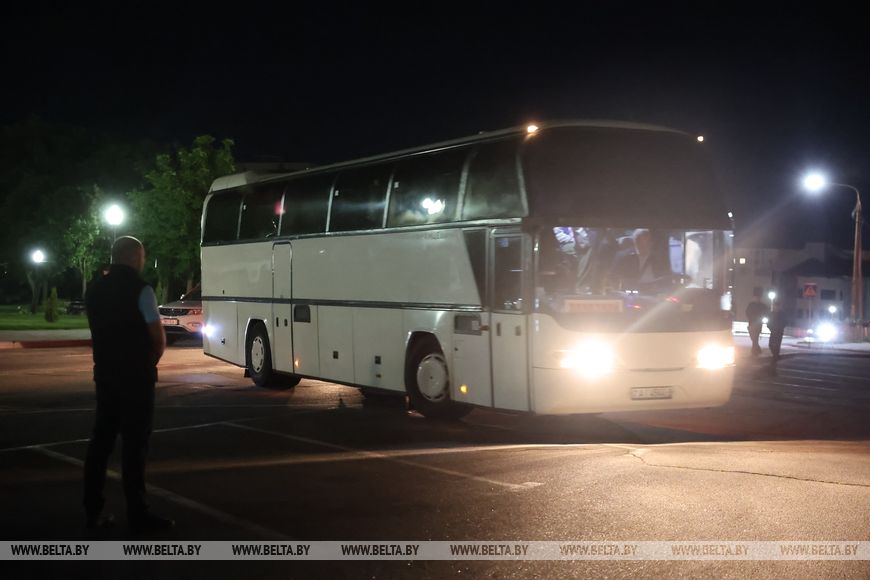 пассажиры попавшего под удар
