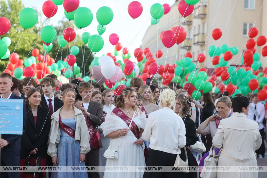 "Выпускной над Неманом" прошел в Гродно