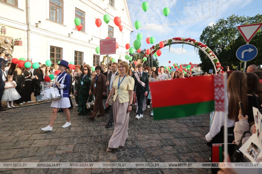 "Выпускной над Неманом" прошел в Гродно