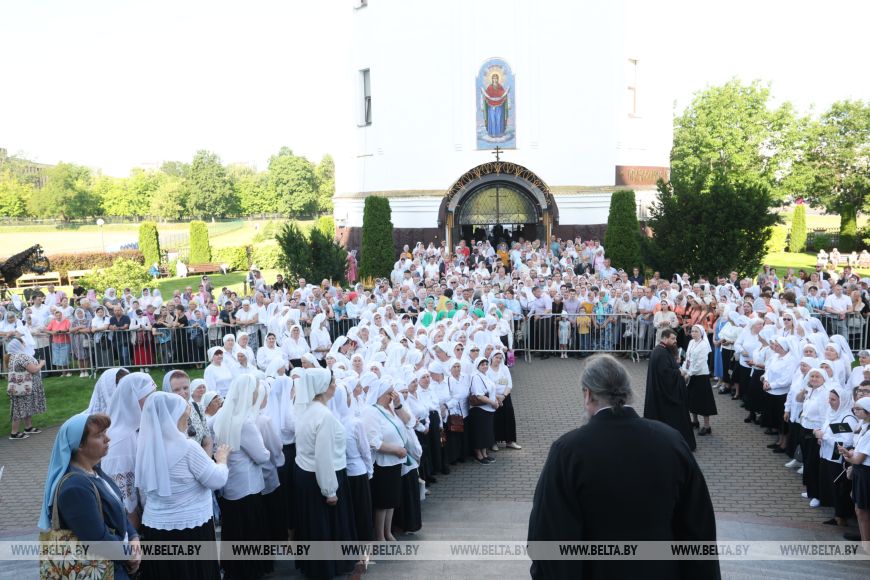 В Бресте патриарху служит сонм архиереев Белорусской православной церкви