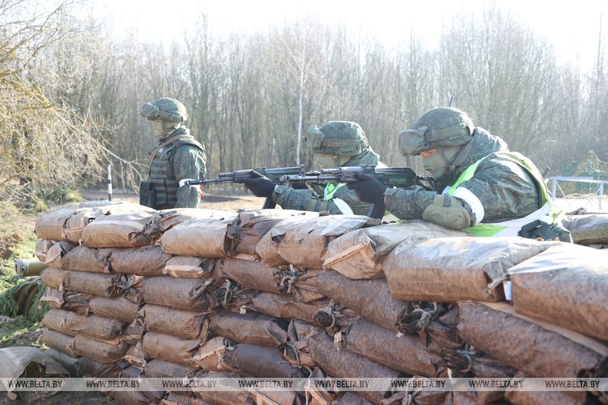 Лукашенко ознакомится с мероприятиями проверки боеготовности соединений и воинских частей
