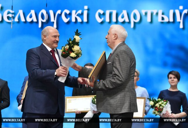Александр Лукашенко и Владимир Новицкий