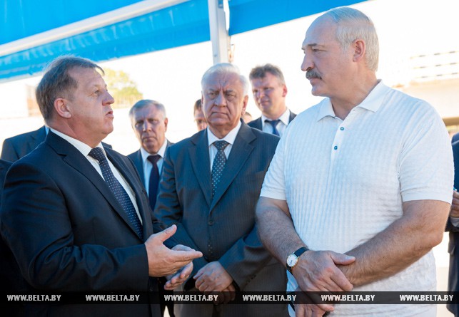 Александр Лукашенко во время посещения строительства Западного обхода Бреста