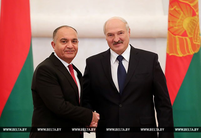 Чрезвычайный и Полномочный Посол Иордании в Беларуси Амджад Адайле и Президент Беларуси Александр Лукашенко