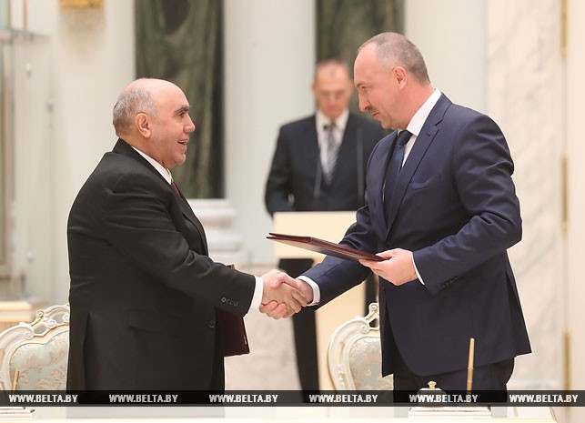 Соглашение о сотрудничестве между генеральными прокуратурами двух стран подписали генеральные прокуроры Закир Гаралов и Александр Конюк