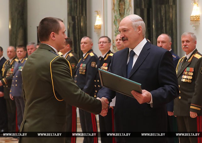 Благодарность Президента объявлена выпускнику Института национальной безопасности Сергею Сулимову