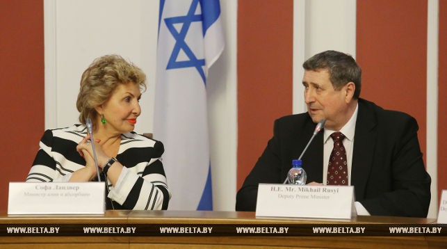 Министр алии и абсорбции Израиля Софа Ландвер и заместитель премьер-министра Михаил Русый.