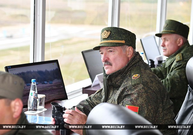 Александр Лукашенко на полигоне в Ивацевичском районе