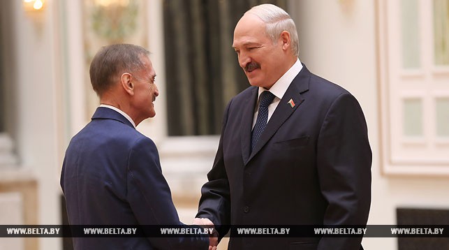 Александр Тиханович и Александр Лукашенко