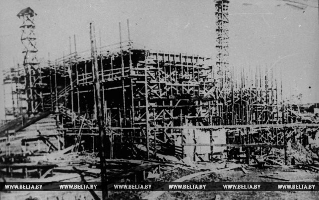 Строительство главного корпуса электростанции "БелГРЭС-1" Осинстроя. 1928 год