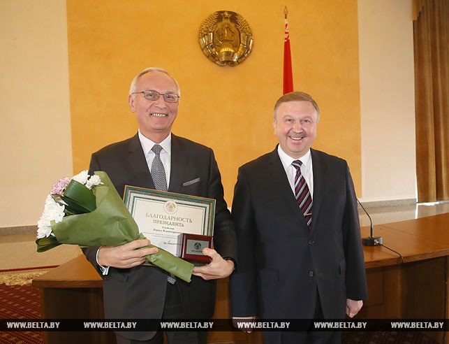 Министр культуры Борис Светлов и премьер-министр Беларуси Андрей Кобяков