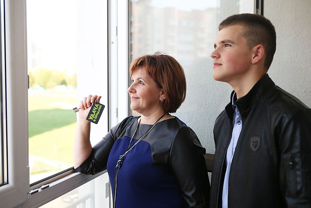 Елена Макаренко: "Если бы вы знали, как нам нужна квартира в Минске!"