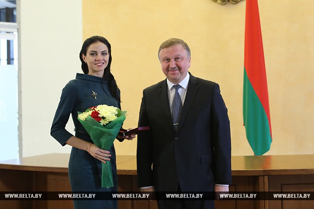 Балерина Александра Чижик и премьер-министр Беларуси Андрей Кобяков