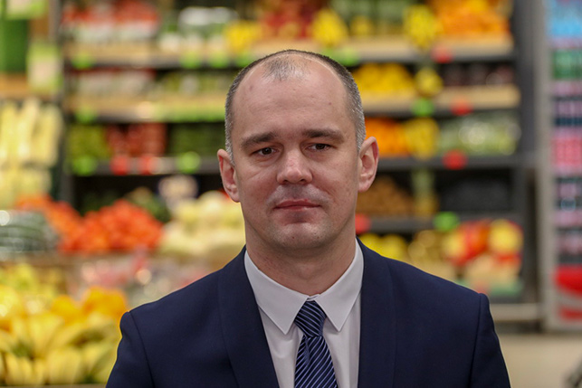 Заместитель председателя Островецкого райисполкома Павел Милешко: "Открытие супермаркета "Евроопт" - это дополнительная конкуренция на местном рынке торговли, от которой выигрывают покупатели"