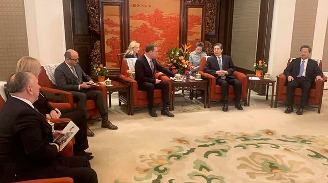 Во время встречи. Фото посольства Беларуси в Китае