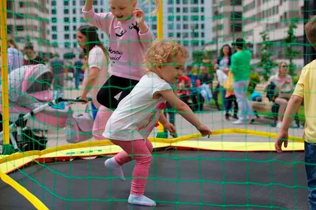 Бульвар Пикассо – это пространство активной городской жизни, в котором есть место для детских и районных праздников, городских форумов, ярмарок, фестивалей