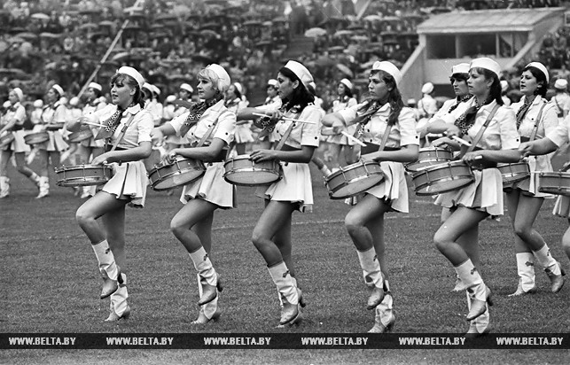 Торжественное открытие олимпийского футбольного турнира на минском стадионе "Динамо". 20 июля 1980 года
