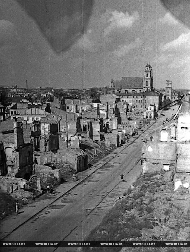 Минск после освобождения. Разрушения на улице Ленина, оставленные фашистами. Сентябрь 1944 года. Фото Владимира Лупейко