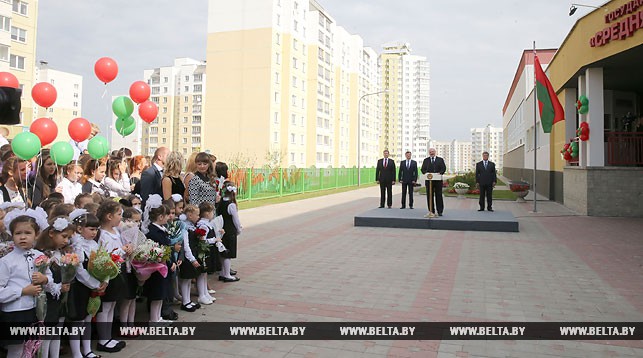 Александр Лукашенко посетил среднюю школу №56 города Минска