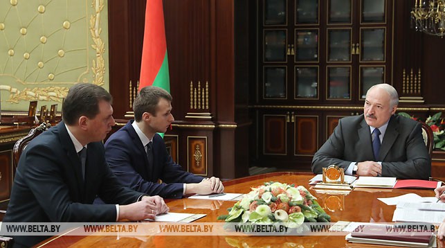 Александр Лукашенко, Александр Мороз и Андрей Свиридов