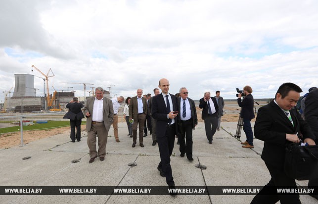 Во время посещения иностранными дипломатами площадки строительства Белорусской АЭС