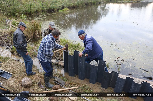 Во время строительства новой плотины на болоте Ельня