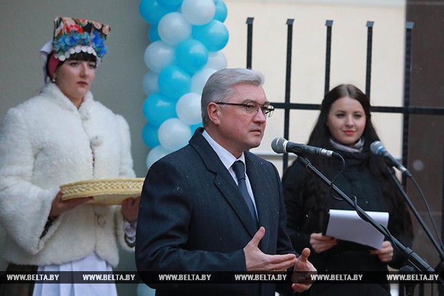 Выступает министр здравоохранения Беларуси Валерий Малашко
