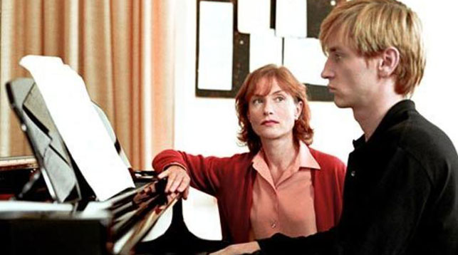 Кадр из фильма "Пианистка"