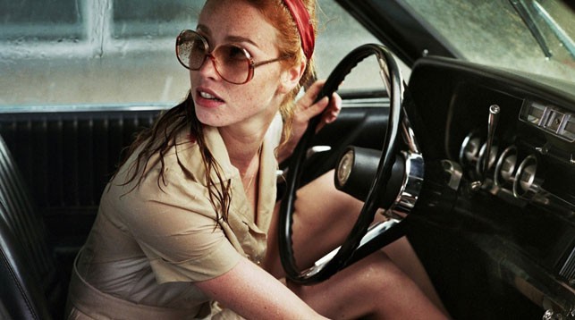Кадр из фильма "Дама в очках и с ружьем в автомобиле"