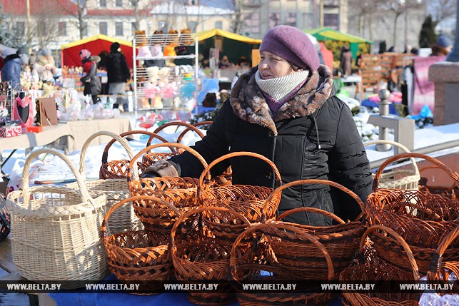 Свыше 150 мастеров и ремесленников со всех регионов страны собрались в Гродно на традиционную ярмарку "Казюки".