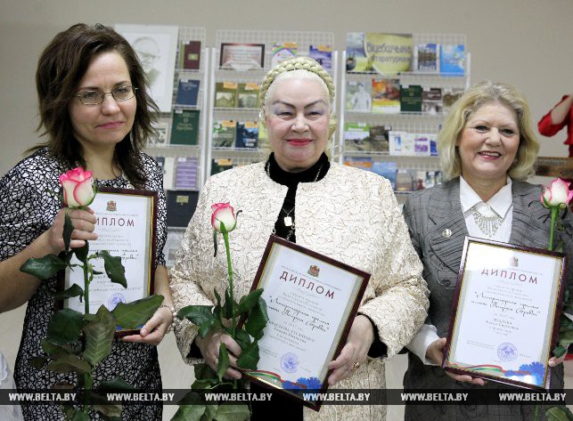 Лауреаты премии Анна Новосельцева, Тамара Краснова-Гусаченко и Елена Федяева