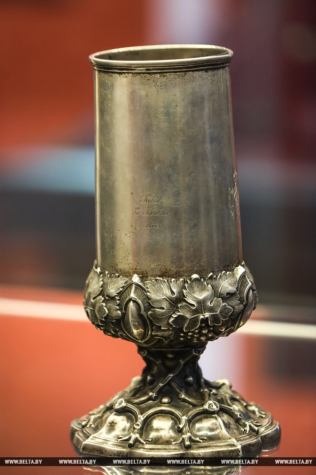Свадебный серебряный кубок Огинских