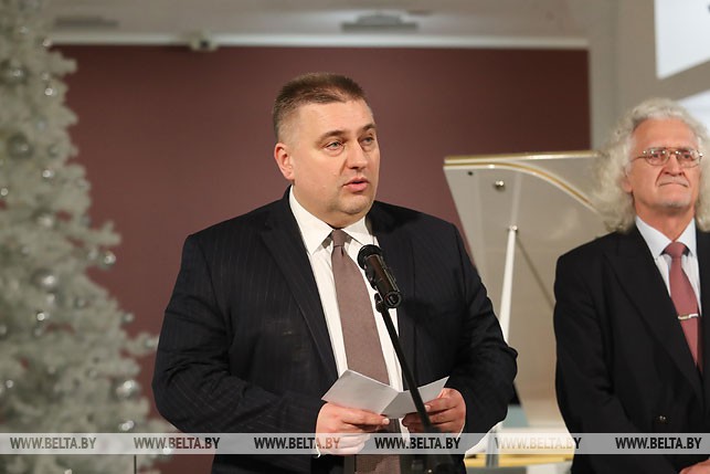 Заместитель министра иностранных дел Беларуси Олег Кравченко, директор Национального художественного музея Владимир Прокопцов