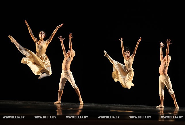 Премьера постановки "Шесть танцев" в исполнении Национального академического Большого театра оперы и балета Беларуси