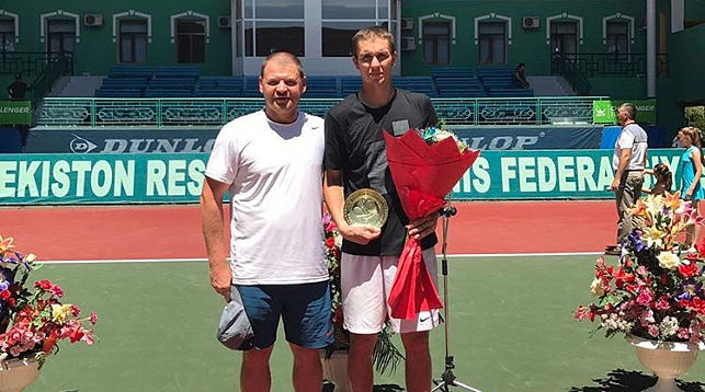 Владимир Волчков и Егор Герасимов на турнире в Узбекистане. Фото со страницы Владимира Волчкова в Instagram