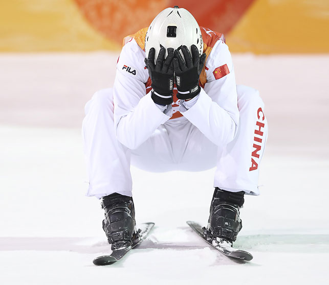 Фристайлист из Китая Цзя Цзунян завоевал серебро в лыжной акробатике. Фото Синьхуа