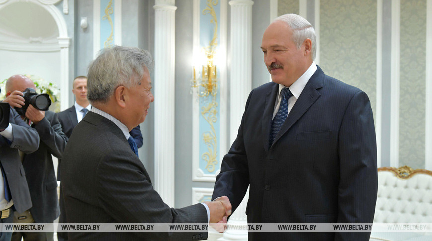 Цзинь Лицюнь и Александр Лукашенко