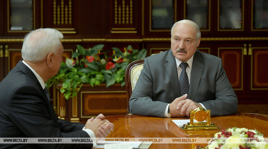 Михаил Мясникович и Александр Лукашенко