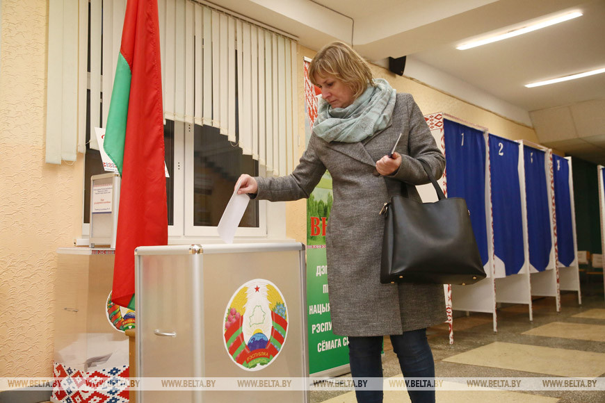 Голосование на участке №34 по выборам депутатов Палаты представителей Национального собрания седьмого созыва в Гродно