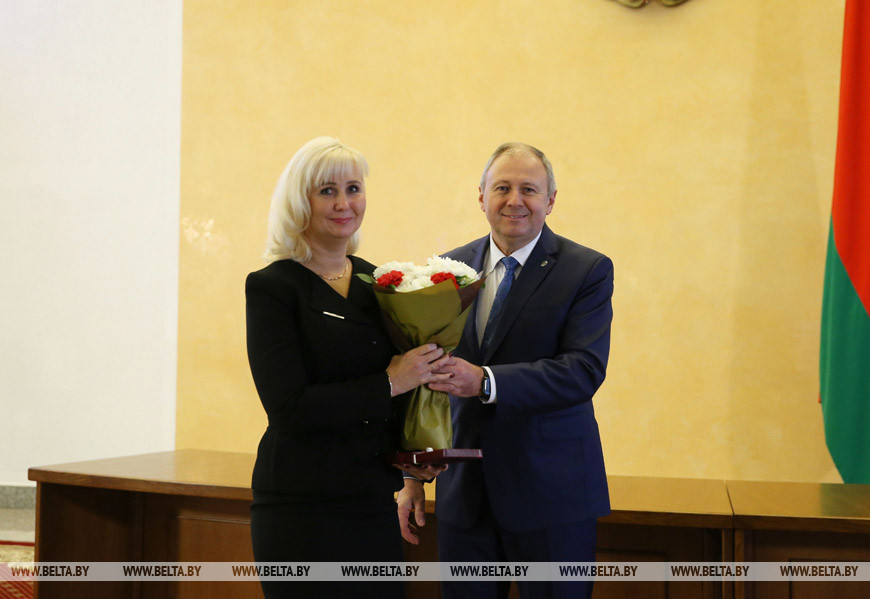 Начальник инспекции Министерства по налогам и сборам по Лепельскому району Майя Бородич награждена медалью "За трудовые заслуги"