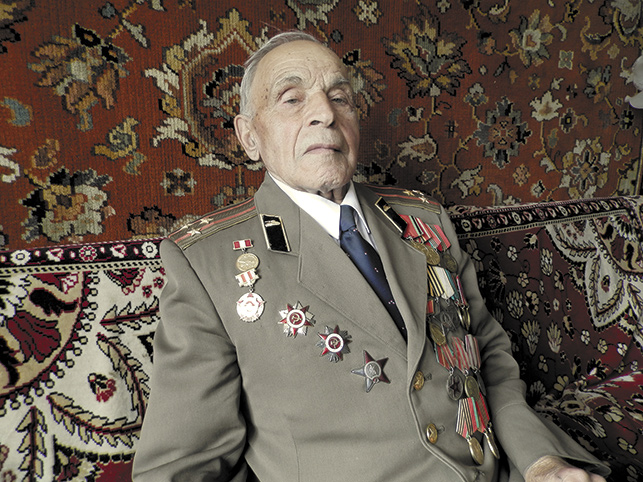 Полковник в отставке Н.И. Жданов. Снимок 29 апреля 2019 года