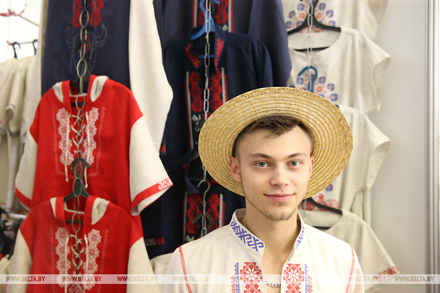 На выставке