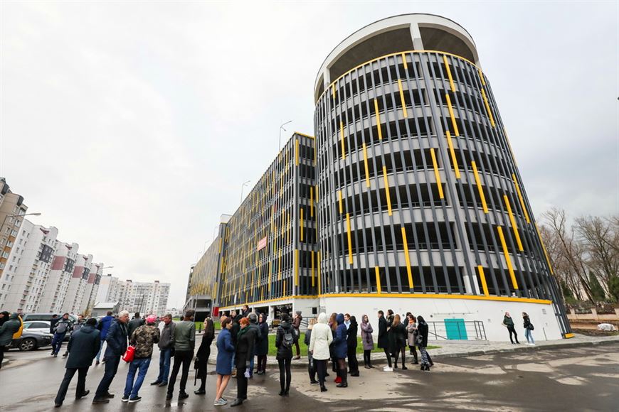 В комплексе "Минск Мир" открыт новый паркинг – крупнейший в стране